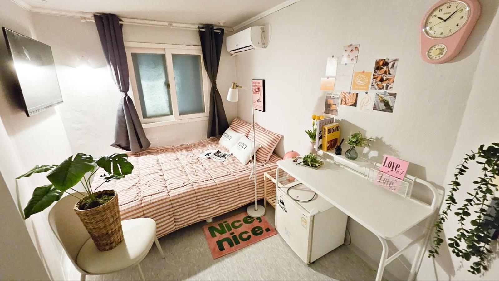 Miju Hostel Seoul Bagian luar foto