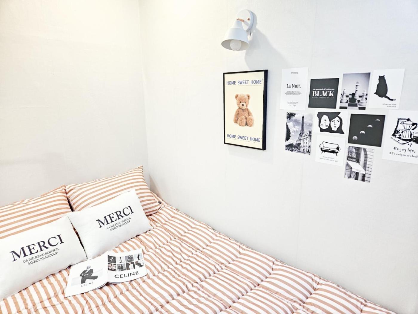 Miju Hostel Seoul Bagian luar foto