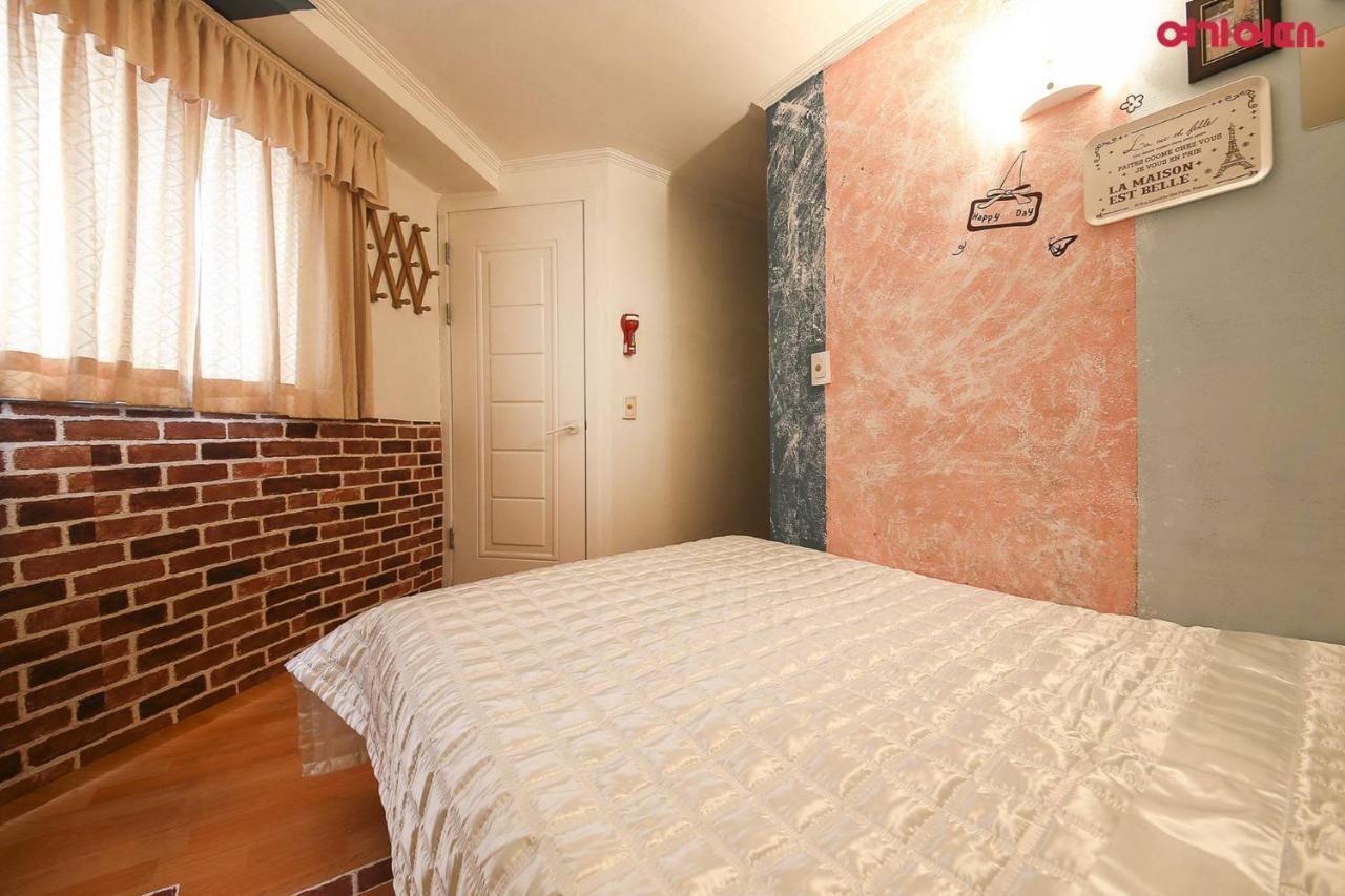 Miju Hostel Seoul Bagian luar foto